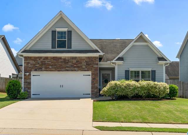 Property at 8020 Kensington Trl, Calera, AL 35040, 4 beds, 3 baths
