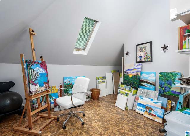 Property at 2300 Ridge Trl, Birmingham, AL 35242, 3 beds, 2.5 baths