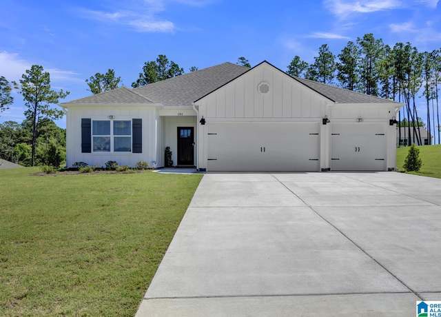 Property at 181 Halifax Ln, Chelsea, AL 35043, 4 beds, 3 baths