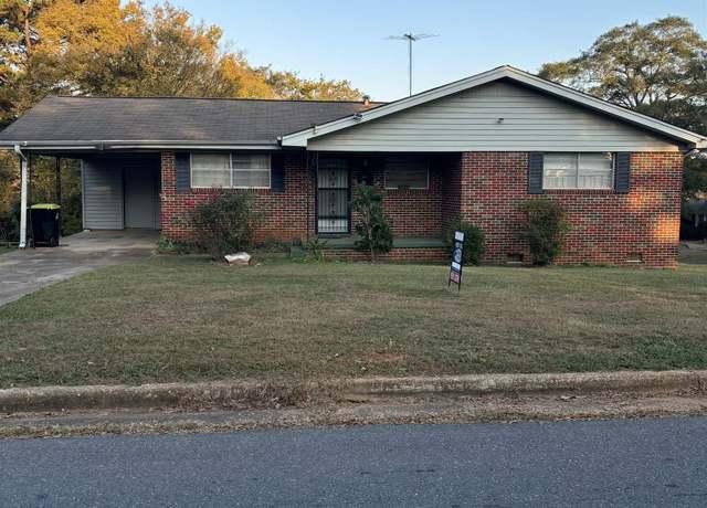 Property at 801 Crestline Ave, Sylacauga, AL 35150, 4 beds, 1.5 baths