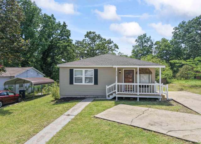 Property at 4620 Hickory Ln, Anniston, AL 36206, 3 beds, 1.5 baths