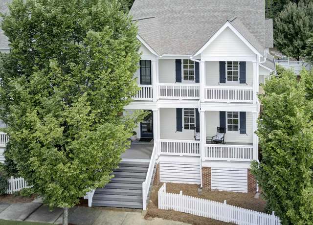 Property at 4192 Memorial Park Cir, Hoover, AL 35226, 4 beds, 3.5 baths