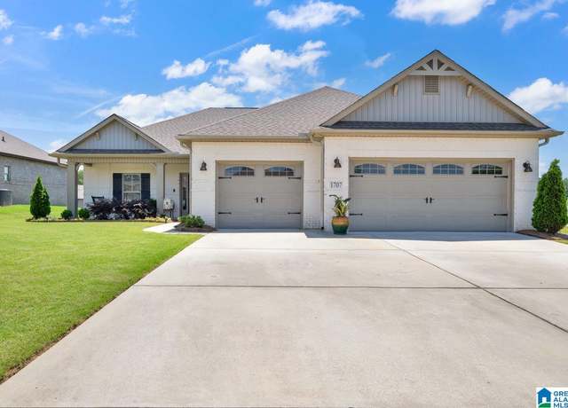 Property at 1707 Meadowbrook Ln, Cullman, AL 35055, 3 beds, 2.5 baths