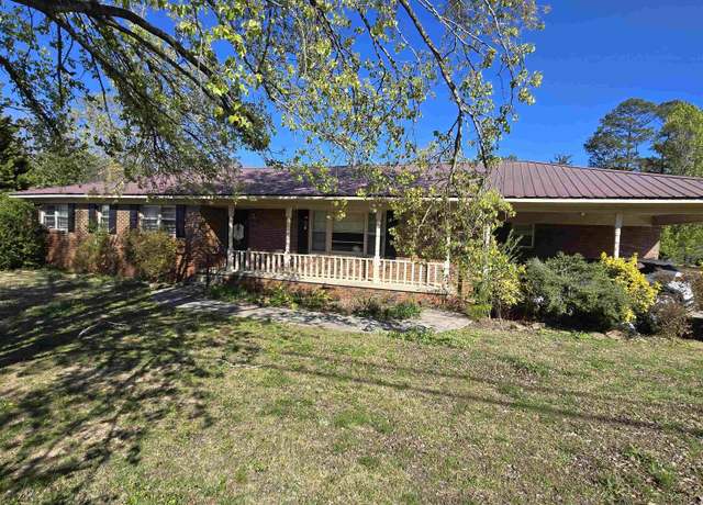 Property at 2301 Fairview Rd, Gadsden, AL 35904, 3 beds, 2 baths