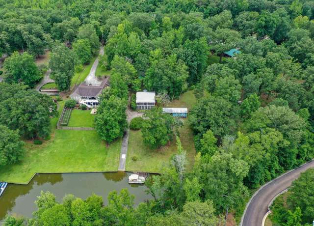 Property at 6033 Stemley Rd, Talladega, AL 35160, 3 beds, 2 baths