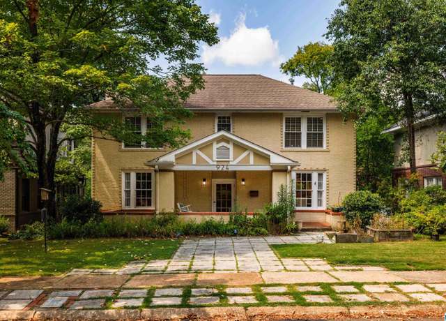 Property at 924 Conroy Rd, Birmingham, AL 35222, 5 beds, 4.5 baths