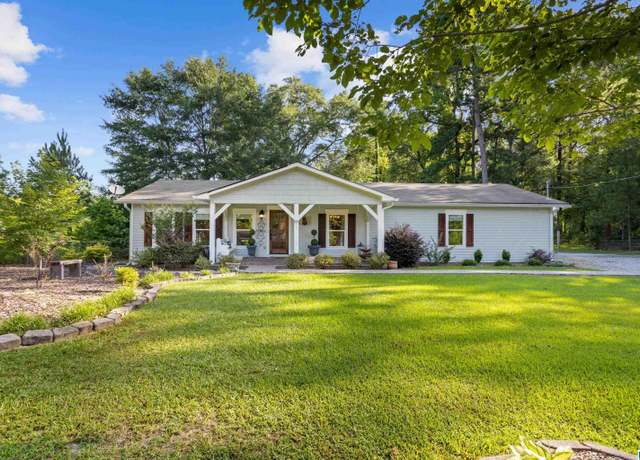 Property at 7128 County Road 51, Clanton, AL 35046, 3 beds, 2 baths