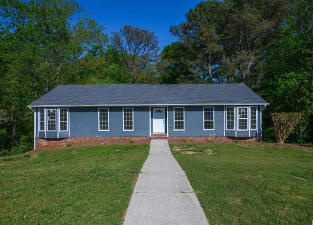 Property at 3713 5th St NE, Center Point, AL 35215, 4 beds, 2.5 baths
