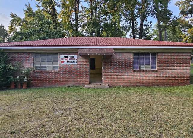 Property at 766 Heflin Ave E, Birmingham, AL 35214, 1 bed, 1.5 baths