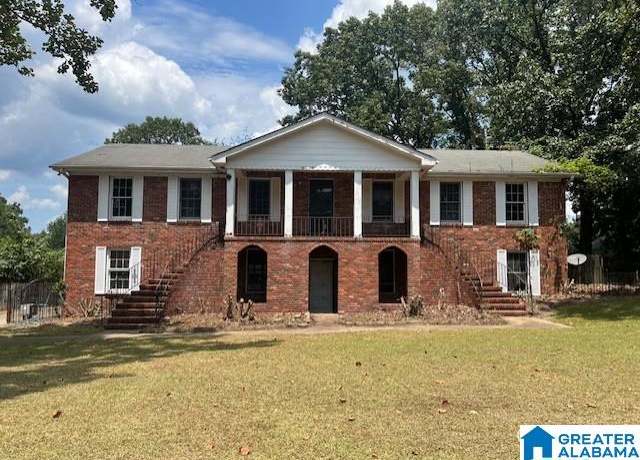Property at 1306 7th Pl, Pleasant Grove, AL 35127, 3 beds, 3 baths