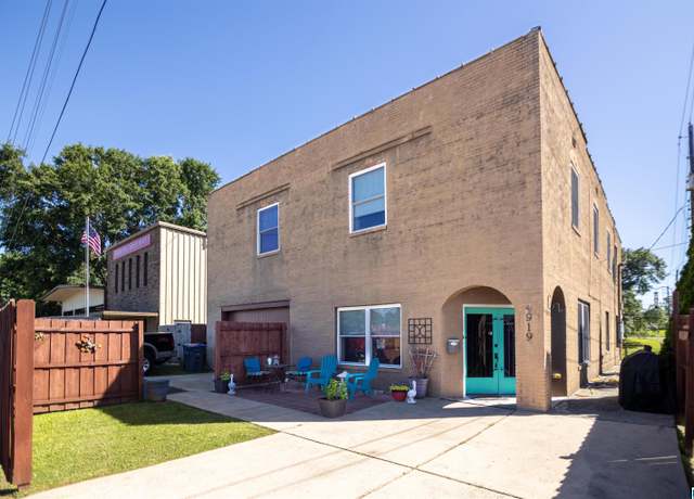 Property at 4919 Railroad Ave, Adamsville, AL 35005, 4 beds, 3.5 baths