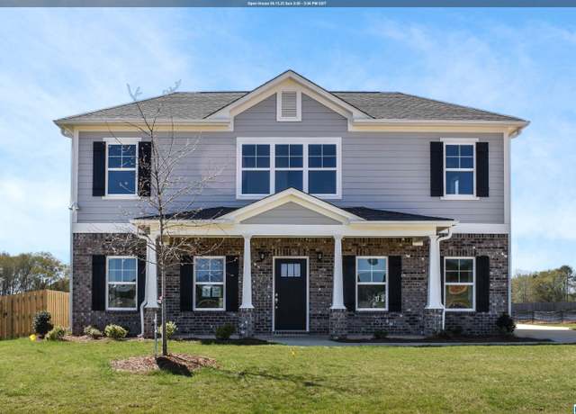 Property at 540 Avondale Ln, Pell City, AL 35125, 4 beds, 3.5 baths