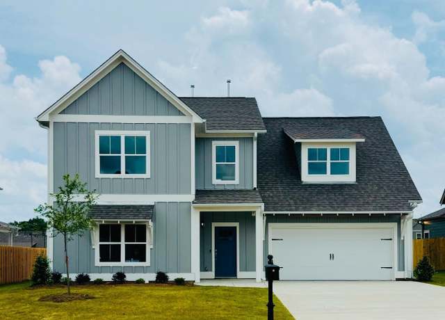 Property at 500 Avondale Ln, Pell City, AL 35128, 5 beds, 3.5 baths