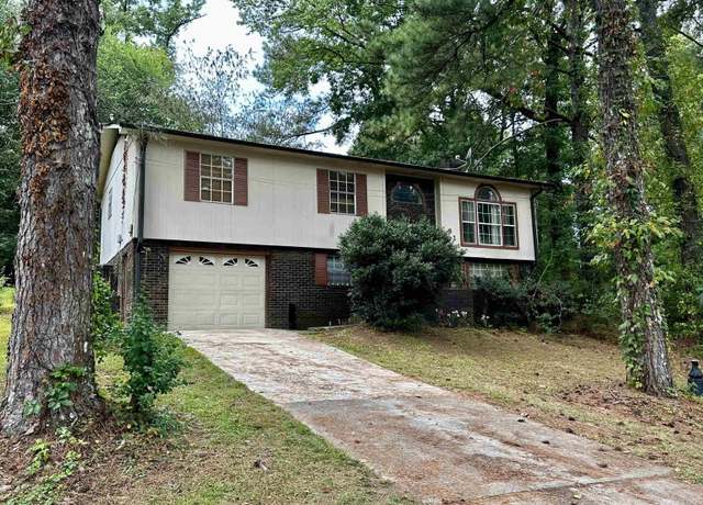 Property at 821 Overlook Cir, Hueytown, AL 35023, 3 beds, 1.5 baths