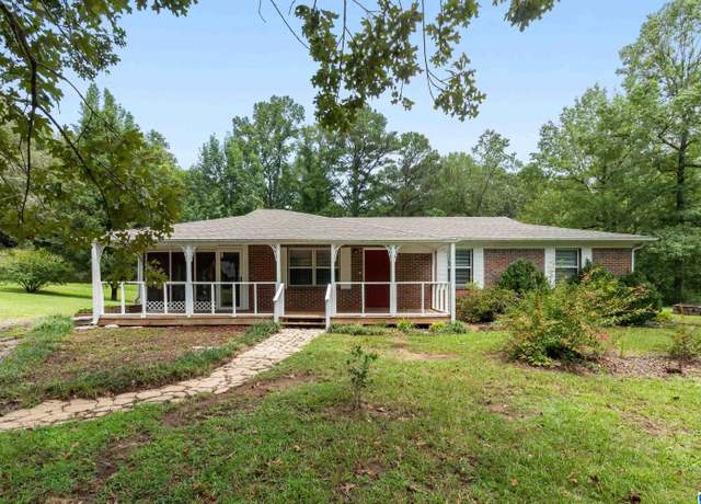 Property at 3016 Whites Chapel Pkwy, Trussville, AL 35173, 3 beds, 2 baths