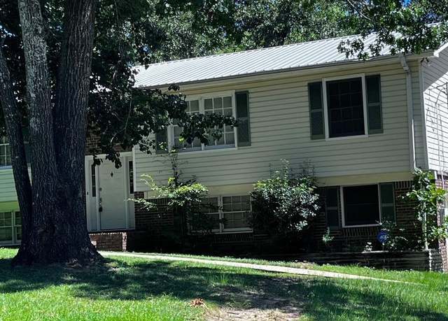 Property at 3921 Rock Ridge Rd, Irondale, AL 35210, 3 beds, 2 baths