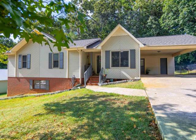 Property at 55 Starla Ln, Jacksonville, AL 36265, 4 beds, 2 baths