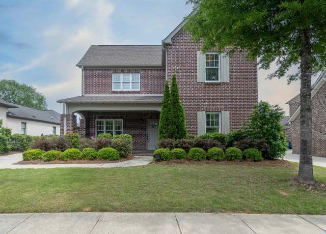 Property at 753 Provence Dr, Vestavia Hills, AL 35242, 4 beds, 3 baths
