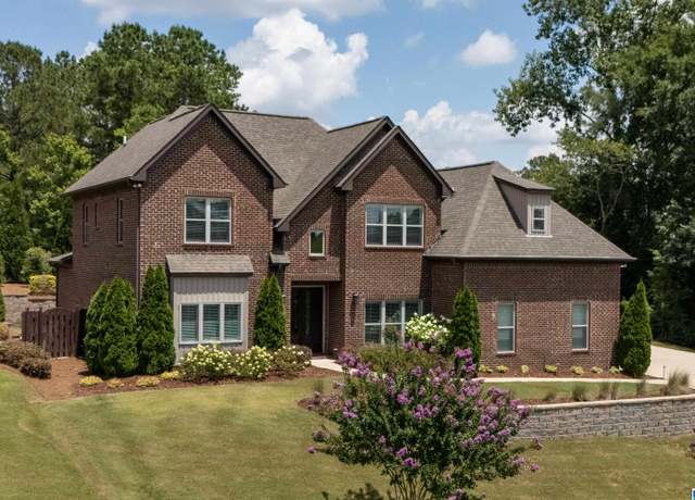Property at 1217 Grande View Ln, Maylene, AL 35114, 5 beds, 3.5 baths