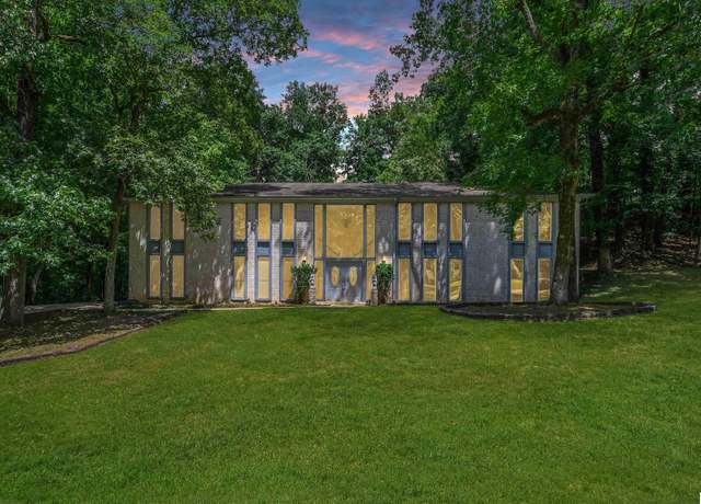 Property at 4911 Altadena South Dr, Hoover, AL 35244, 4 beds, 3 baths
