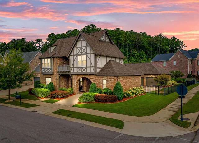 Property at 2702 Montauk Rd, Hoover, AL 35226, 5 beds, 4 baths