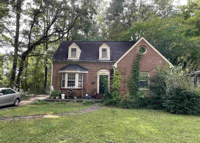 Property at 1229 Jupiter St, Gadsden, AL 35901, 3 beds, 2 baths