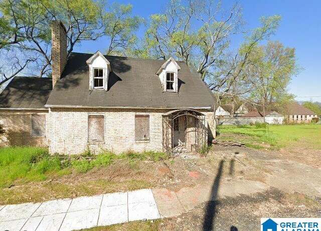 Property at 44 Center St N, Birmingham, AL 35204, 3 beds, 2 baths