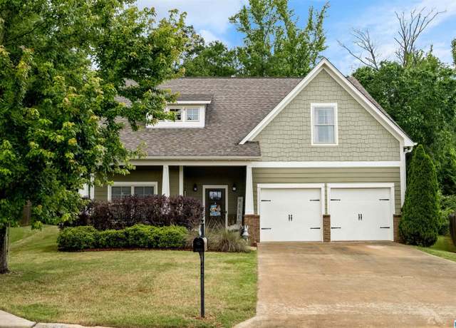 Property at 300 Braddock Rd W, Springville, AL 35146, 5 beds, 3 baths