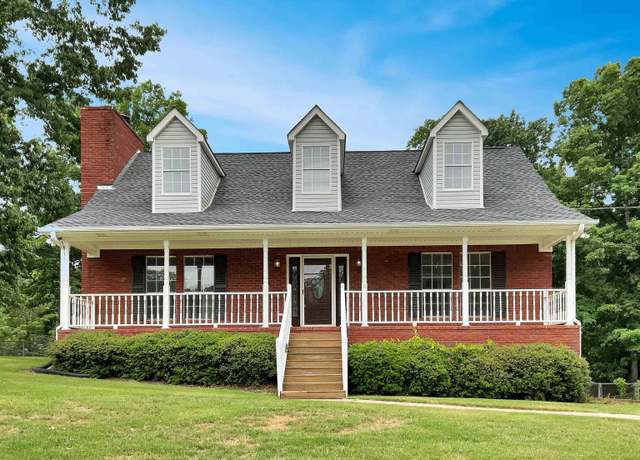 Property at 806 14th Ave, Pleasant Grove, AL 35127, 3 beds, 2.5 baths