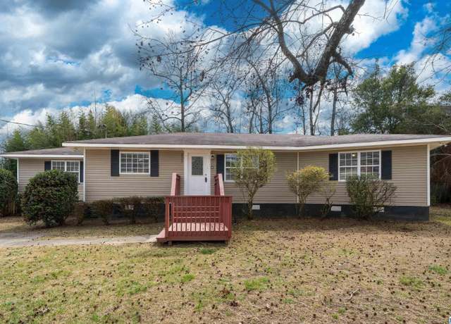 Property at 833 1st Ave, Pleasant Grove, AL 35127, 3 beds, 3 baths