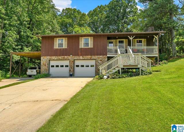 Property at 806 Lakeview Ave NW, Cullman, AL 35055, 3 beds, 2 baths