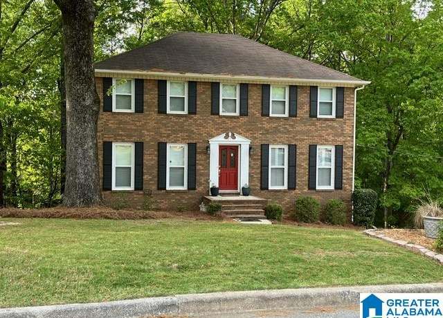 Property at 3036 Thrasher Ln, Hoover, AL 35244, 3 beds, 2.5 baths
