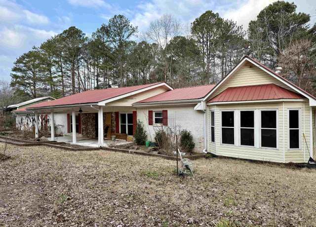 Property at 1610 Park Ave, Moody, AL 35004, 4 beds, 2.5 baths