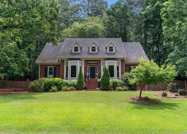 Property at 495 Hillandell Dr, Hoover, AL 35244, 5 beds, 4.5 baths