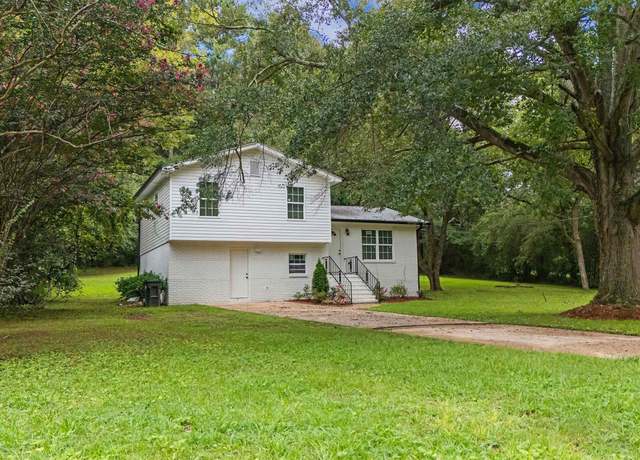 Property at 111 Oliver St, Pelham, AL 35124, 3 beds, 2 baths