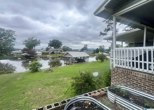 Property at 1081 Lakemont Dr S, Southside, AL 35907, 3 beds, 2 baths