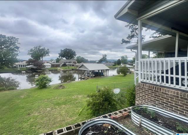 Property at 1081 Lakemont Dr S, Southside, AL 35907, 3 beds, 2 baths