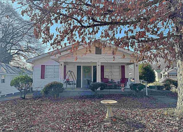 Property at 401 Sunrise Blvd, Hueytown, AL 35023, 4 beds, 2 baths