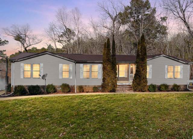 Property at 42 S Cove Dr, Sylacauga, AL 35151, 3 beds, 2 baths