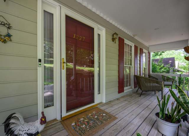 Property at 1227 Southwind Dr, Helena, AL 35080, 3 beds, 2.5 baths