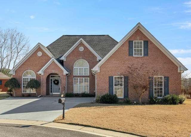 Property at 4805 Spin Cir, Trussville, AL 35235, 3 beds, 2 baths