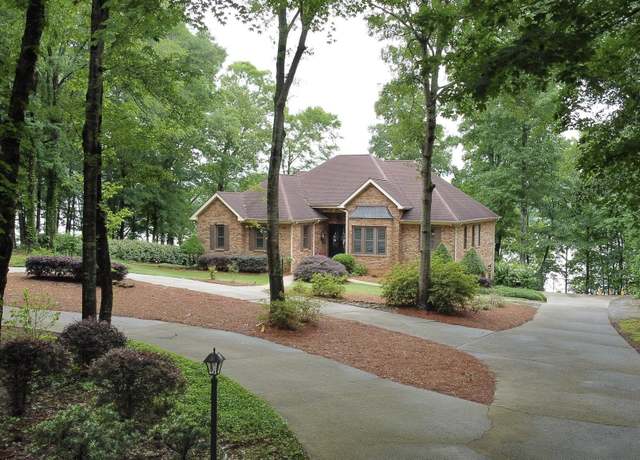 Property at 558 Eagle Pointe Ln, Pell City, AL 35128, 3 beds, 3.5 baths