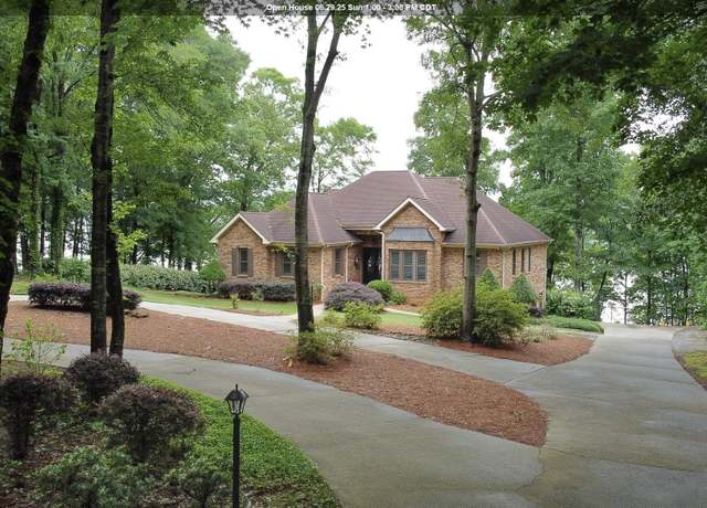 Property at 558 Eagle Pointe Ln, Pell City, AL 35128, 3 beds, 3.5 baths
