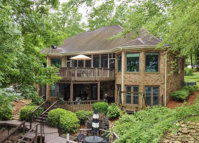Property at 558 Eagle Pointe Ln, Pell City, AL 35128, 3 beds, 3.5 baths