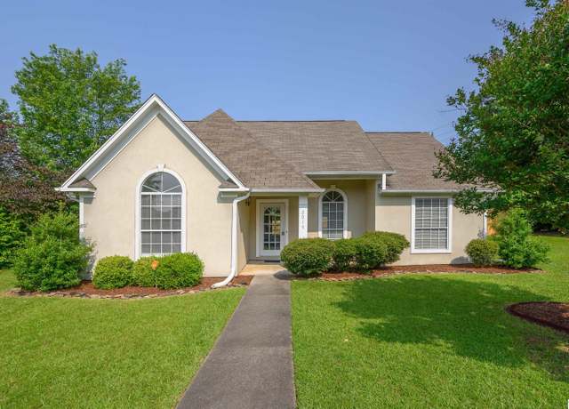 Property at 2019 Russet Meadows Ct, Helena, AL 35244, 3 beds, 2 baths