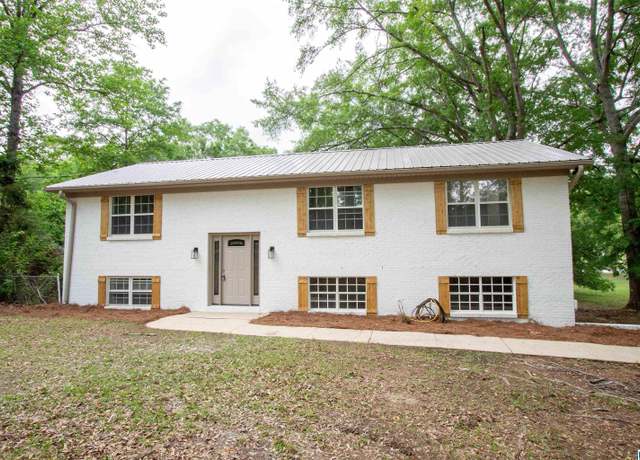 Property at 128 Oak St, Maylene, AL 35114, 3 beds, 3 baths
