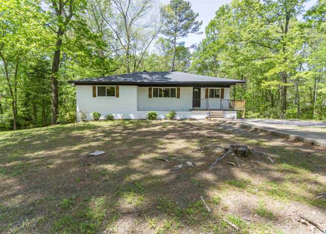 Property at 2316 Elkwood Dr, Fultondale, AL 35068, 3 beds, 2 baths