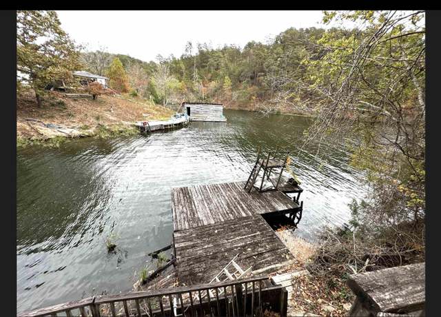 Property at 255 Laurie Ann Dr, Sylacauga, AL 35151, 2 beds, 2 baths