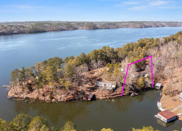 Property at 255 Laurie Ann Dr, Sylacauga, AL 35151, 2 beds, 2 baths