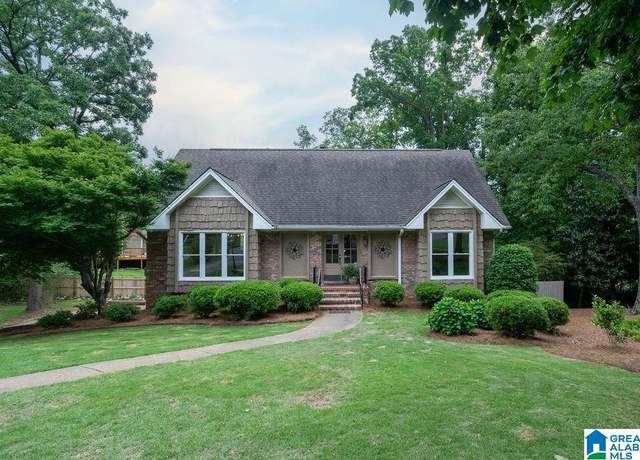 Property at 841 Leah Ln, Vestavia Hills, AL 35226, 4 beds, 2.5 baths